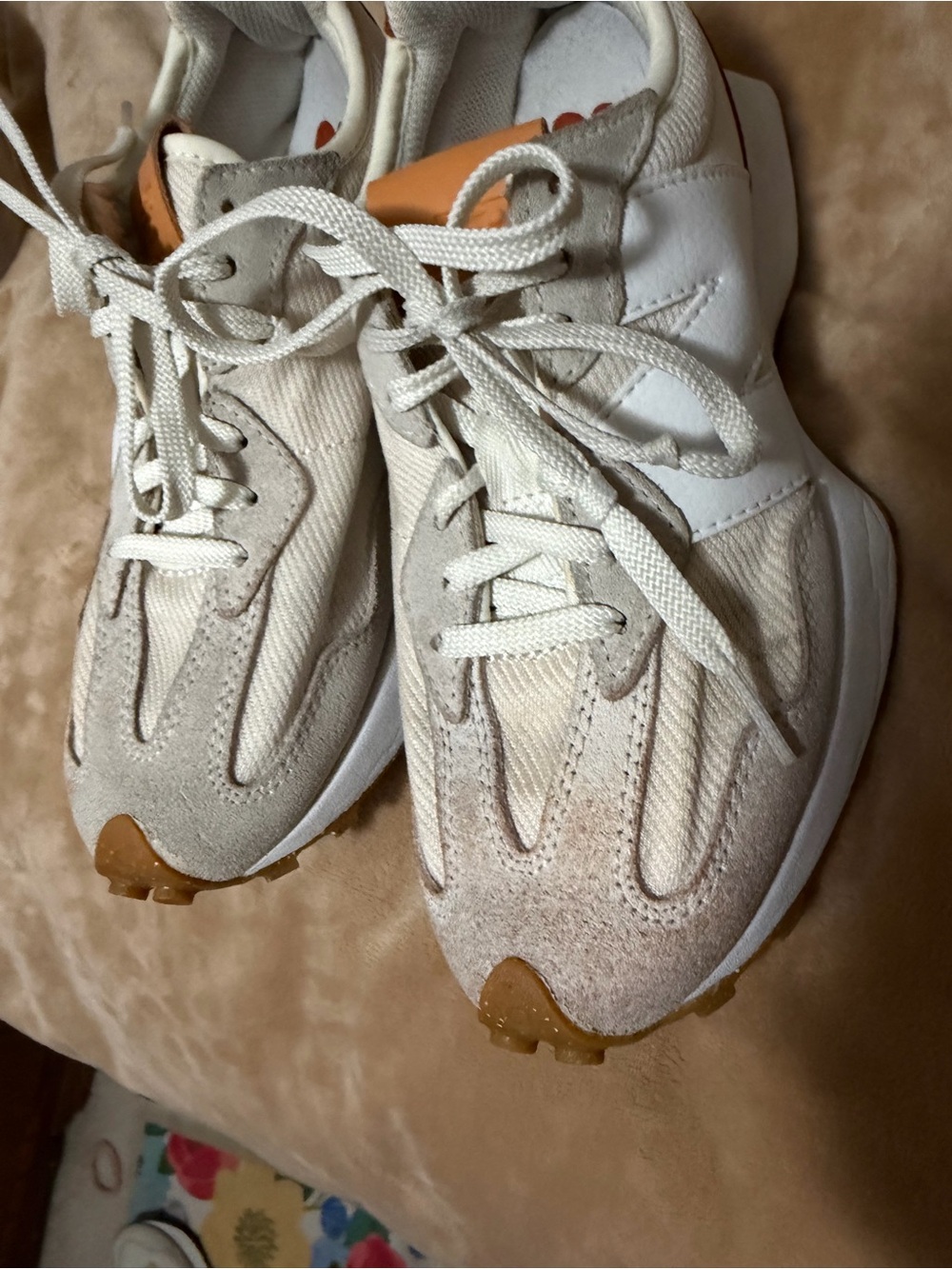 New Balance Lot of 2 Sneakers 327 & 237 Women’s Size 6/6.5 - Picture 8 of 11